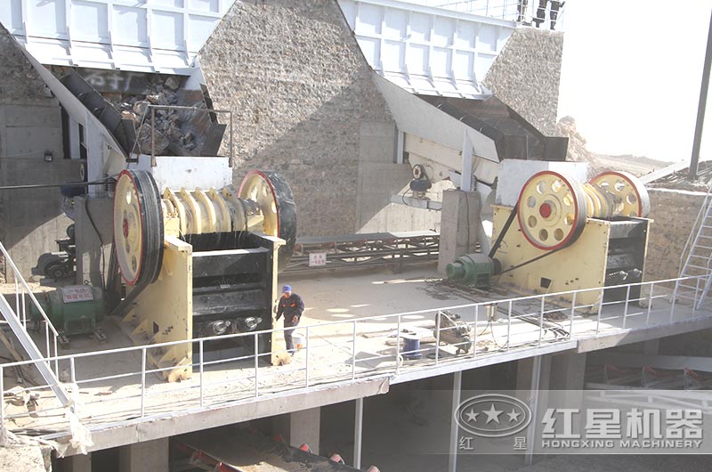 912顎式破石機產(chǎn)量是多少？一臺價格多少錢？